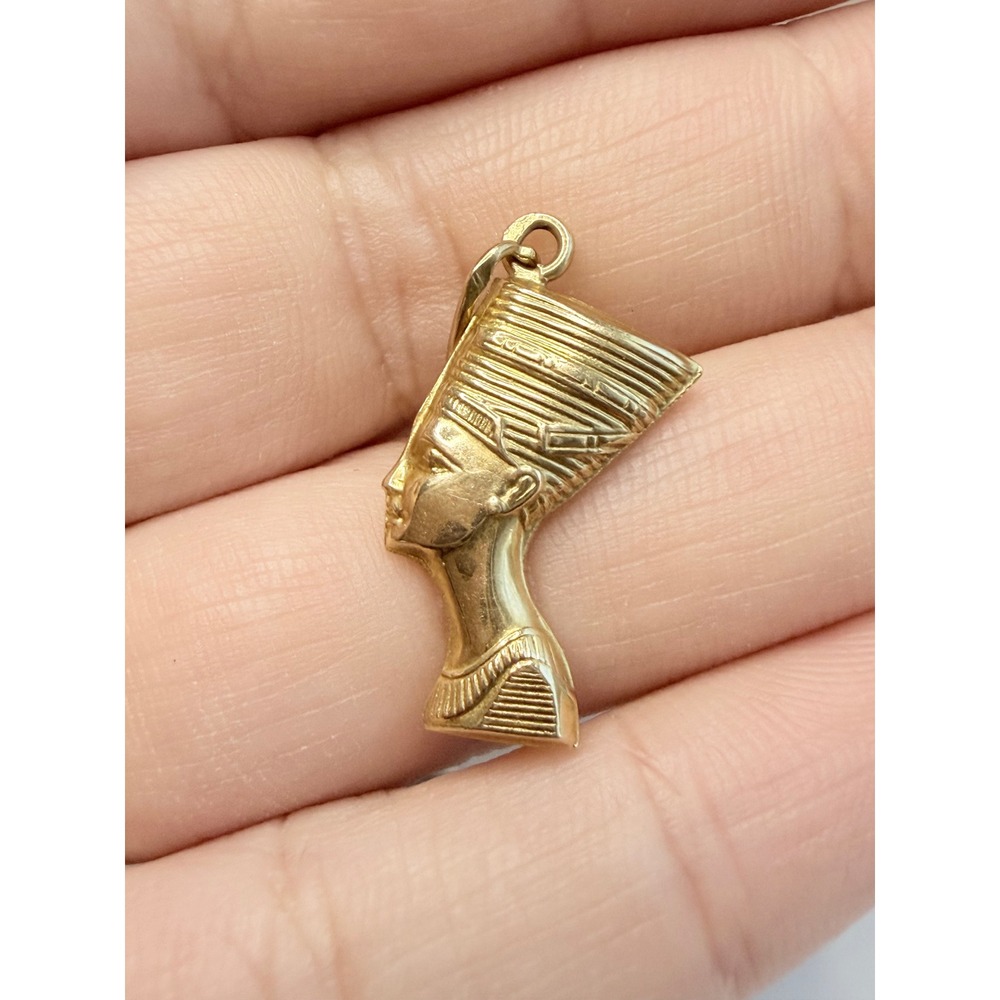 Vintage 18K Yellow Gold Nefertiti Pendant Charm